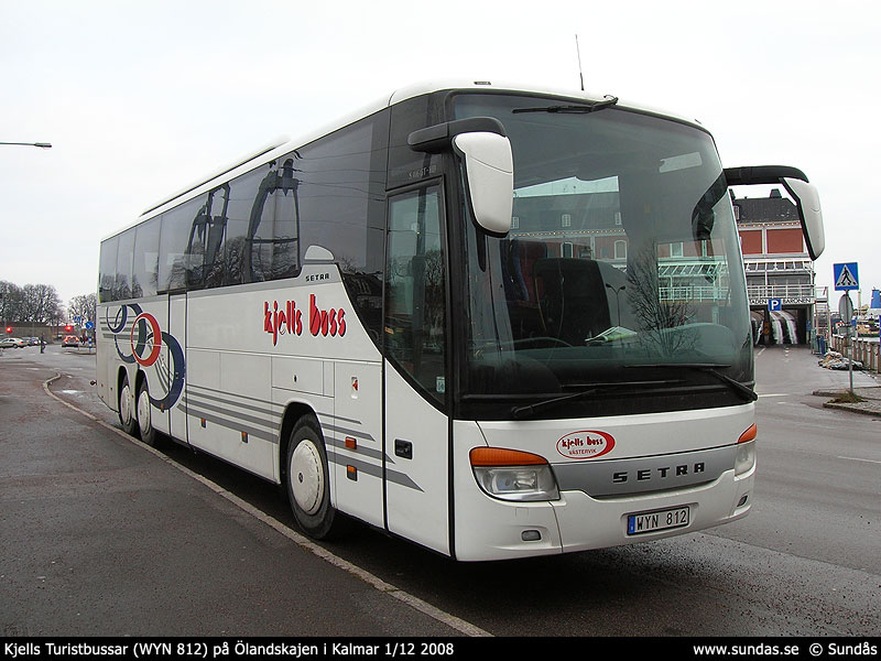Kjells_Turistbussar_WYN_812_Olandskajen_Kalmar_081201.jpg